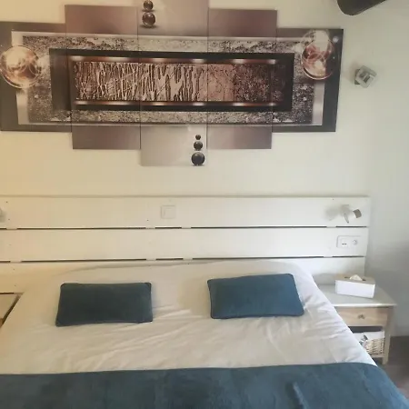De Szálloda 3*