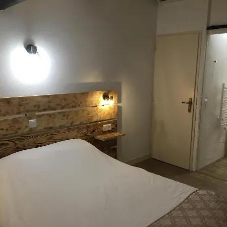 De 3* Valaurie