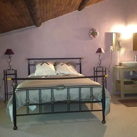 Hotel Logis De Valaurie