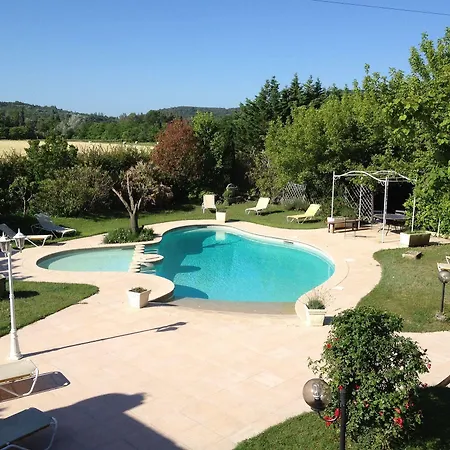 Hotel Logis De Valaurie