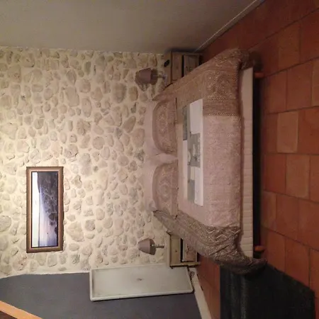 Logis De Hotel