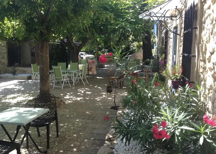 Hotel De 3*